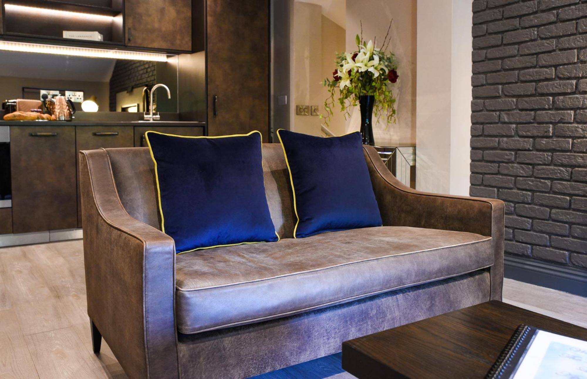 The Lawrance Luxury Aparthotel - Йорк Екстер'єр фото
